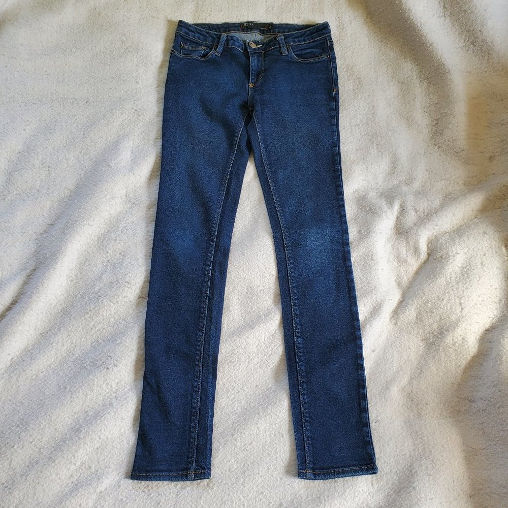 BDG Skinny Straight Leg Mid Rise Jeans, Sz 28